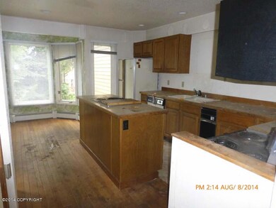 Kitchen with Breakfast Nook