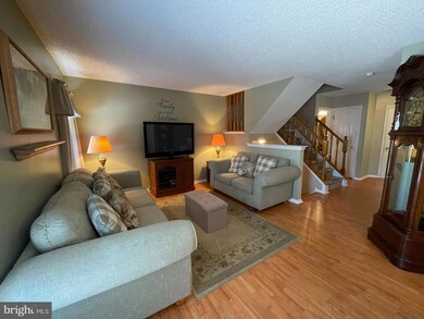 102 Kerry Lynn Ct, Williamstown, NJ 08094 - photo 5