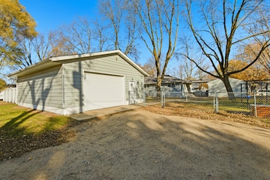 419 30th Ave N, Saint Cloud, MN 56303 - photo 2