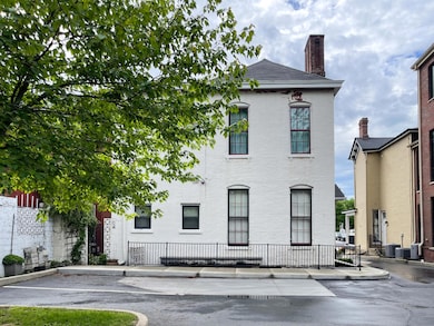 257 S Limestone unit 101, Lexington, KY 40508 - photo 6