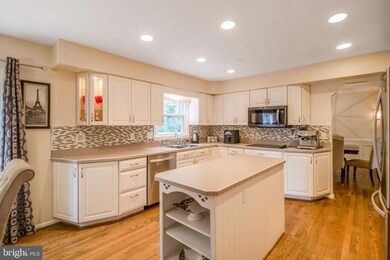 13656 Spinning Wheel Dr, Germantown, MD 20874 - photo 6