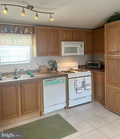 24 Carriage Ln, Rehoboth Beach, DE 19971 - photo 4