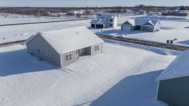 1739 E Kyle Cir, Beloit, WI 53511 - photo 4