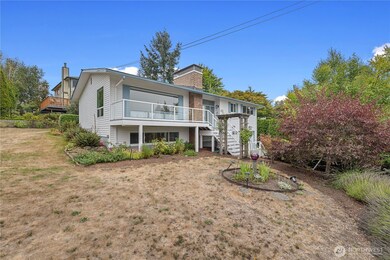 9217 46th Ave W, Mukilteo, WA 98275 - photo 2