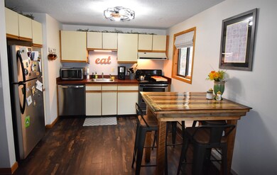 8 Streamside Rd unit 3, Campton, NH 03223 - photo 4