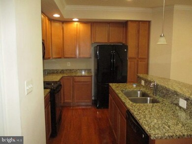 902 Hall Station Dr unit 104, Bowie, MD 20721 - photo 4