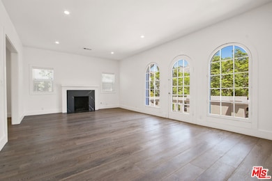 807 N Croft Ave, West Hollywood, CA 90069 - photo 2