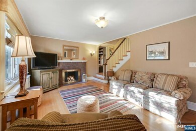 20 Northwood Ave, Demarest, NJ 07627 - photo 2