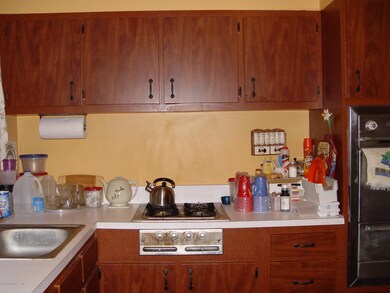 Foothills Kitchen2