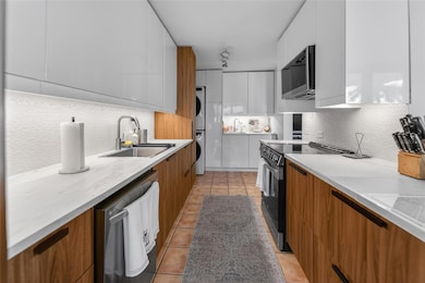 La Villa Gardens 833 unit 211E, Guaynabo, PR 00965 - photo 2