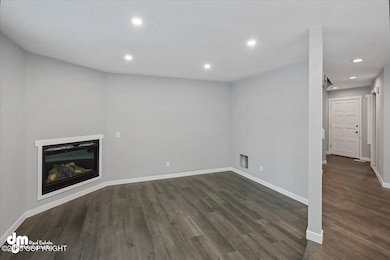 09-Living Room_SLS_-4113