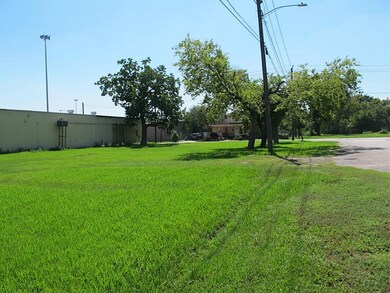 3621 Berkley St, Houston, TX 77087 - photo 6