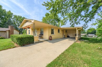 3034 Fairlawn Ct, Columbus, IN 47203 - photo 4