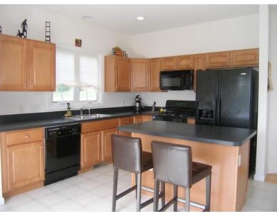 44 Buttercup Ln, South Grafton, MA 01560 - photo 2