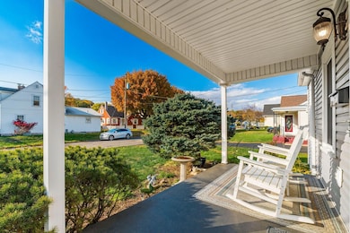 010_S - 800 Rutter Av - 105-2