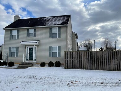 600 Abbe Ct, Freemansburg, PA 18017 - photo 2