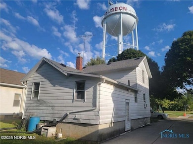 227 Wabash St, Wauseon, OH 43567 - photo 2