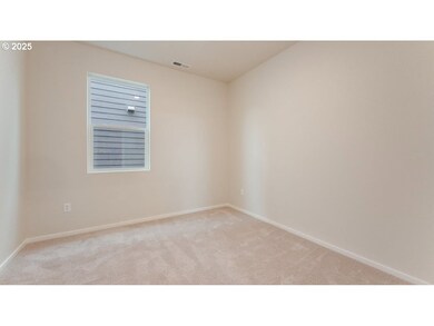 2882 U St, Springfield, OR 97477 - photo 3