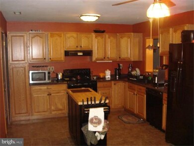 1824 Lillian Dr, Williamstown, NJ 08094 - photo 4