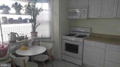 7943 Community Dr, Manassas, VA 20109 - photo 3