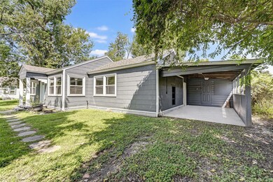 502 Kane St, Tomball, TX 77375 - photo 3