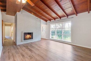 2306 Mission Rd, Tallahassee, FL 32304 - photo 7