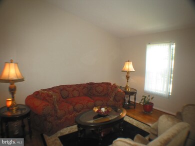 11808 Cleaver Dr, Bowie, MD 20721 - photo 2