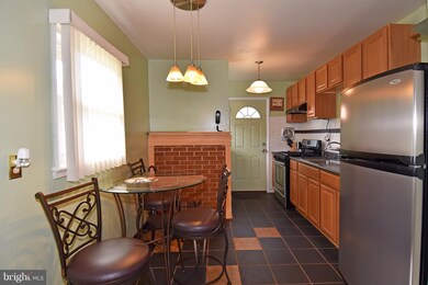 189 Martin Dr, Manassas Park, VA 20111 - photo 7