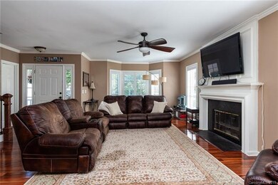 12513 Angel Oak Dr, Huntersville, NC 28078 - photo 3