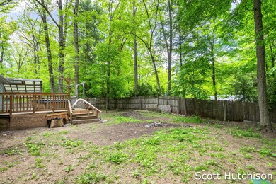 6-web-or-mls-3951 Marshall-6