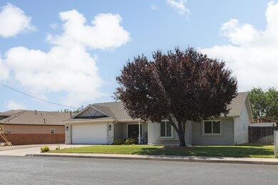 46 E 975 N - Ciera Huha (2 of 35)