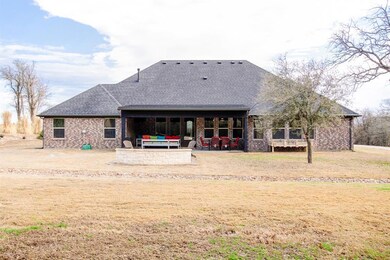 341 Kenyon Ct, Granbury, TX 76049 - photo 4