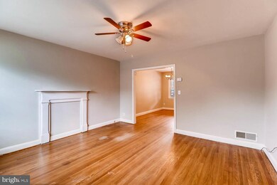 8617 Oak Rd, Parkville, MD 21234 - photo 6