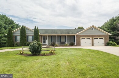 1155 Marthas Ct E, Knoxville, MD 21758 - photo 2