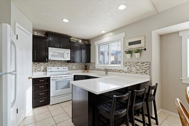 685 S Pheasant View Dr, Layton, UT 84041 - photo 4