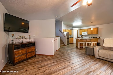 5735 E Steamboat Bend Greatroom