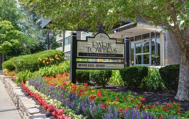 Park Towers unit 404, Columbus, OH 43203 - photo 2
