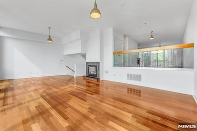 22 Vela Way, Edgewater, NJ 07020 - photo 6