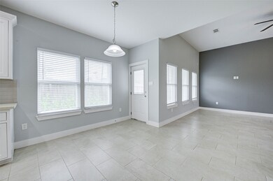 10204 Jessalyn Ln, Houston, TX 77075 - photo 7