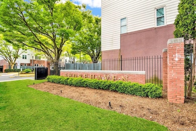 114 Beacon Ln, Bronx, NY 10473 - photo 2