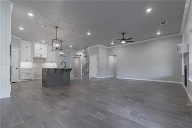 19913 Rambling Creek Dr, Edmond, OK 73012 - photo 6