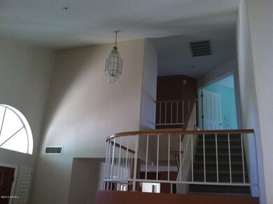 Entry/Stairs