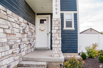 7099 N Garden Dr, Eagle Mountain, UT 84005 - photo 2