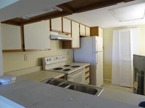 725 SW 113th Way unit 725, Pembroke Pines, FL 33025 - photo 7