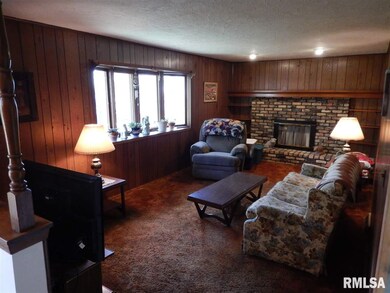 1840 W 48th St, Davenport, IA 52806 - photo 7