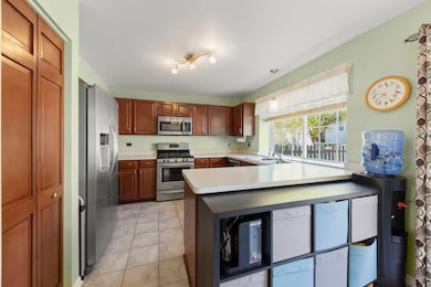 446 Summersweet Ln, Bartlett, IL 60103 - photo 6