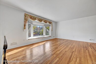 40 Westbrook Rd, Howell, NJ 07731 - photo 2