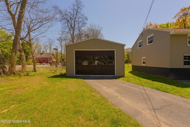 976 Riverview Rd, Schenectady, NY 12309 - photo 4