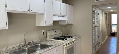 1813 Villa Santos Cir, El Paso, TX 79935 - photo 3