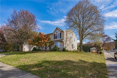 658 Furnace St, Emmaus, PA 18049 - photo 2